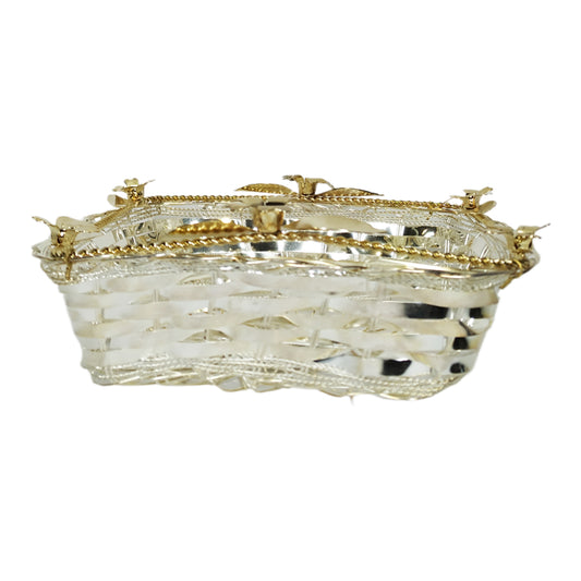 cesta-tejida-a-mano-cuadrada-plateada-y-dorada